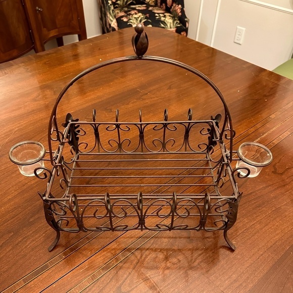 Southern Living at Home Bronzed Wrought Iron Raised Decorative Caddy/Basket - Picture 1 of 13